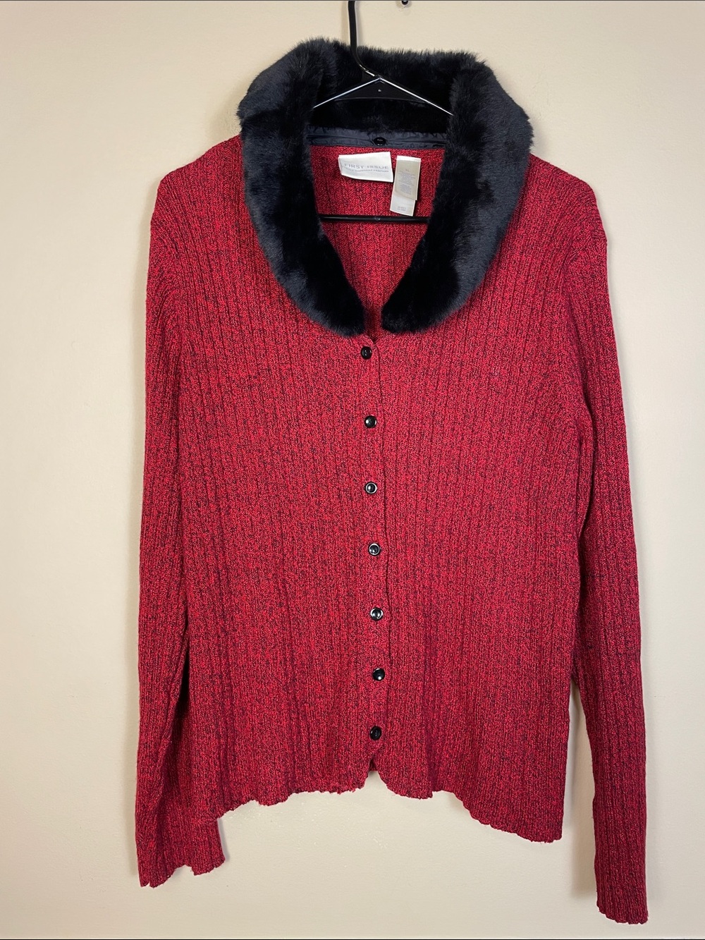 VTG First Issue Liz Claiborne Women’s Knit Red Black Faux Fur Collar Cardigan